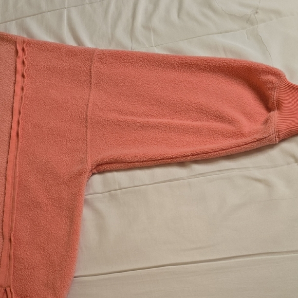 American Eagle Outfitters Coral Crew Neck Sweater - Picture 8 of 15